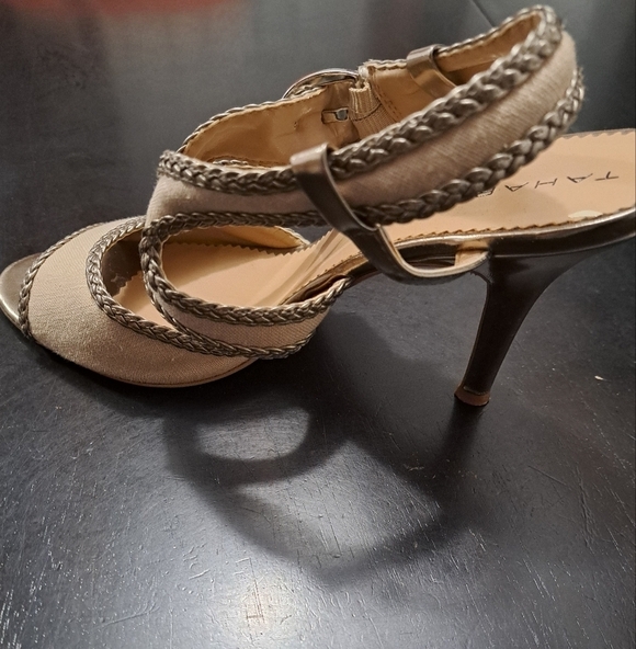 Tahari Lima Sling Back Heeled Sandals   Size 10M - Picture 2 of 14